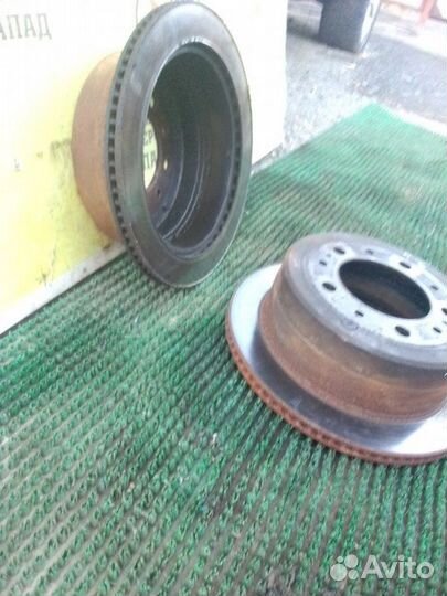 Диск тормозной задний Toyota Land Cruiser 100