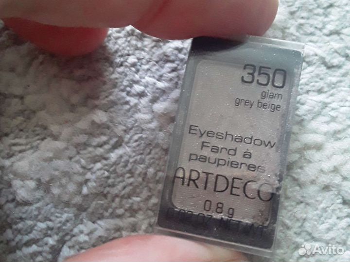 Тени для век