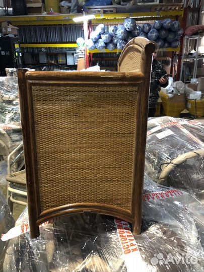 Тумба прикроватная Calamus Rotan выставочный