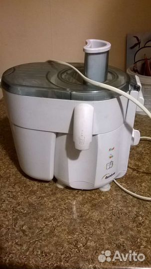 Соковыжималка новая