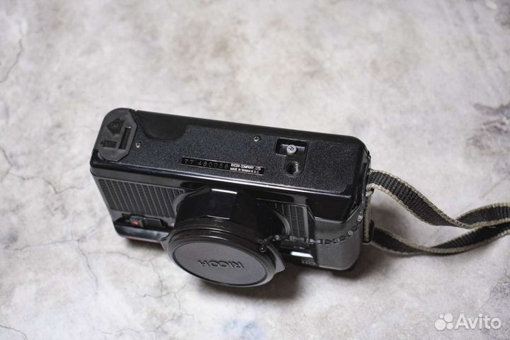 Плёночный фотоаппарат Ricoh AF-5 с примерами