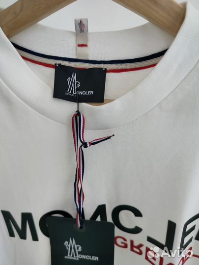 Футболка Moncler