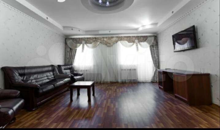 Гостиница, 2000 м²