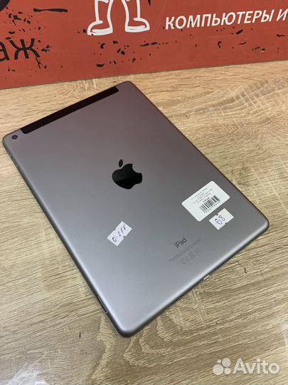 Планшет Apple iPad 6th 128Gb Wi-Fi+Sim