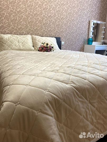 Покрывало стеганое новое