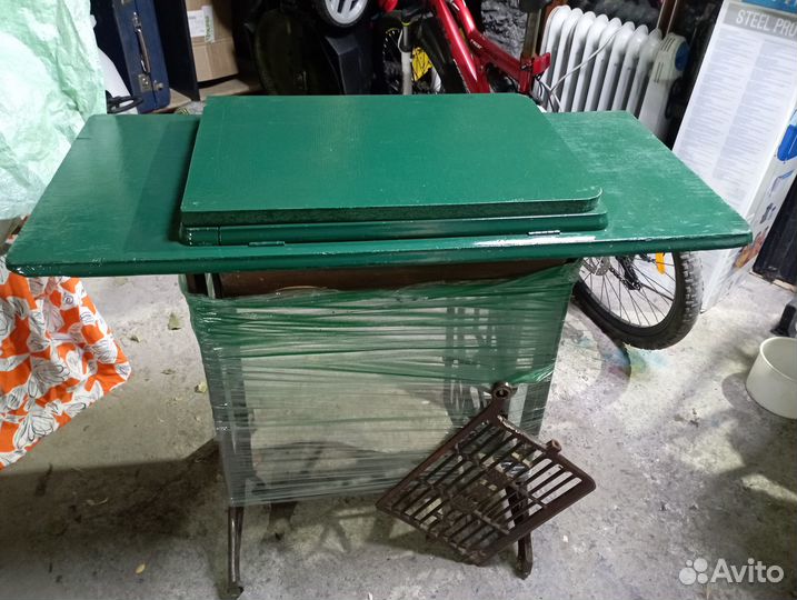 Швейная машинка зингер