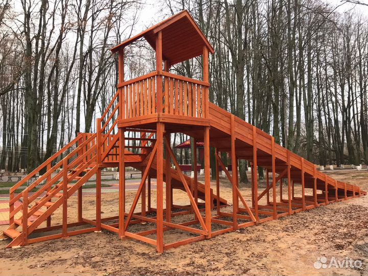 Зимняя горка, деревянная горка