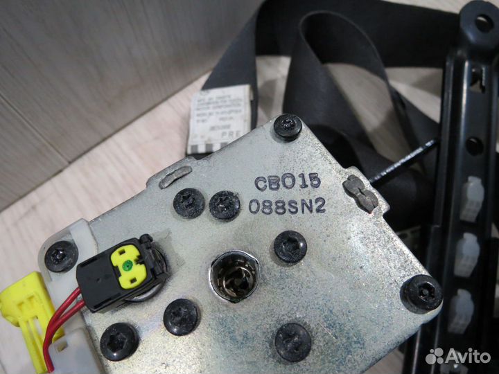 Ремень безопасности передний Toyota Corolla 150