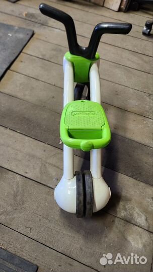 Беговел chillafish bunzi