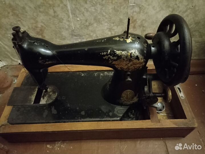 Швейная машина