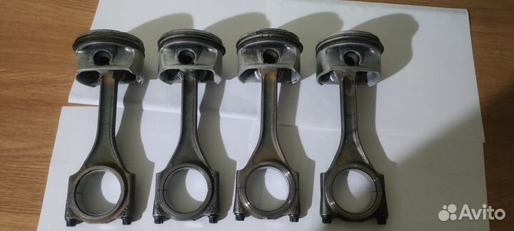 Поршни с шатуном 4шт.А6 С6 (04-10) 2.4 BDW б\у