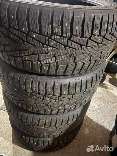 Nokian Tyres Hakkapeliitta 7 245/40 R20