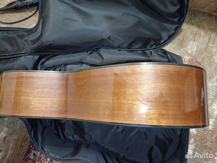 Винтаж;Гитара Yamaha CG101.Чехол. Самоучитель