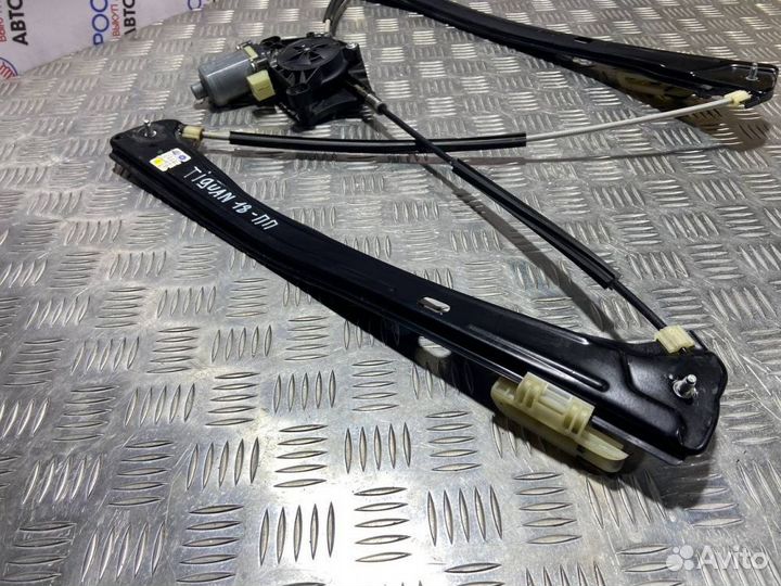 Стеклоподъемник Volkswagen Tiguan 2