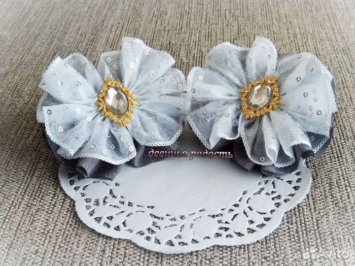 Пара Бантов праздничных для волос ручной работы