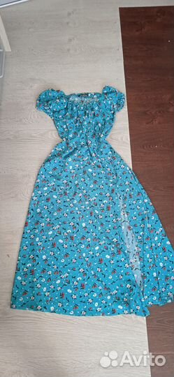 Платье с рукавами- фонариками новое