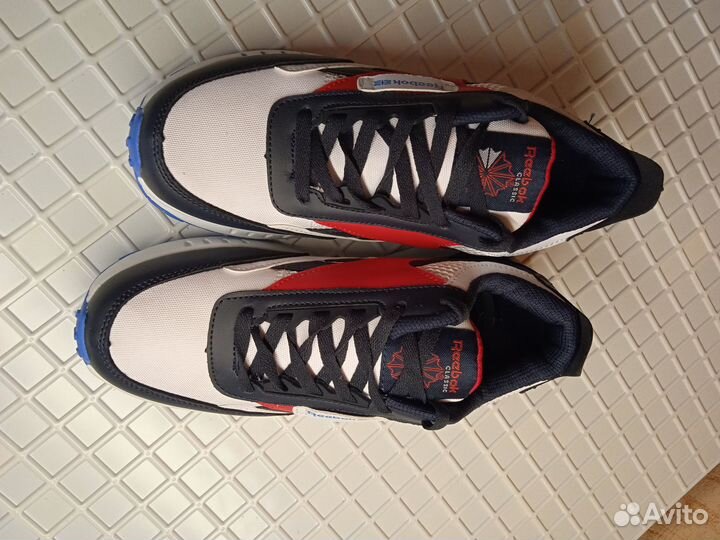 Кроссовки reebok
