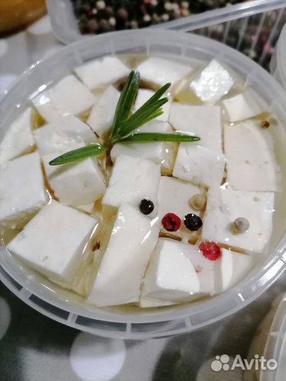 Йогурт, Буррата, моцарелла, камамбер и другие сыры