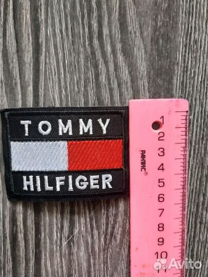 Нашивки на одежду Tommy Hilfiger