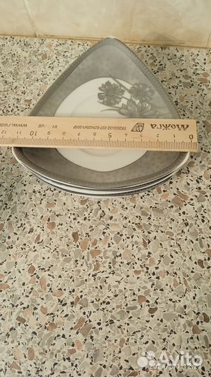 Чашка с блюдцем + 3 блюдца, кофейная фарфор