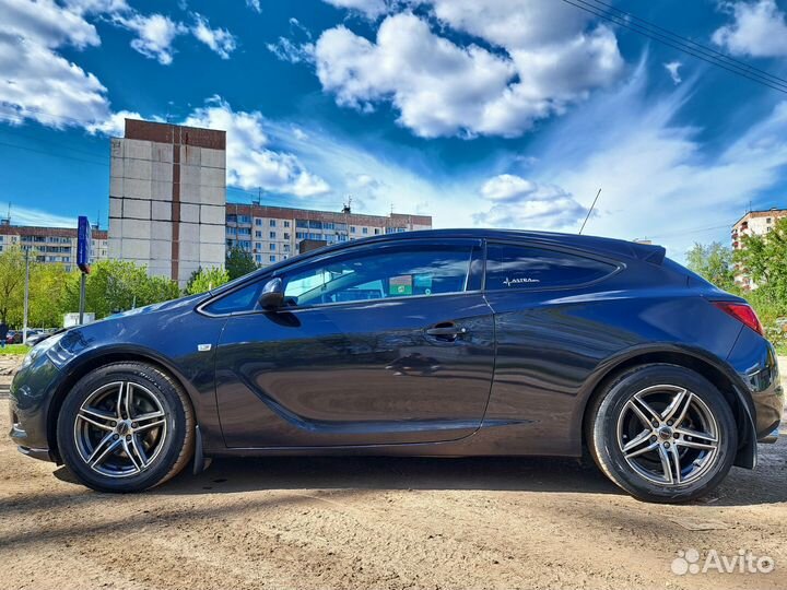 Opel Astra GTC 1.4 AT, 2014, 168 100 км