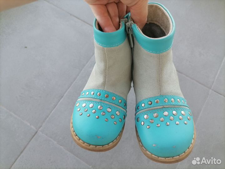 Сапожки для девочки 24