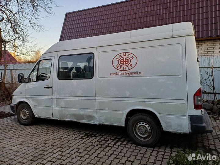 Mercedes-Benz Sprinter цельнометаллический, 2004
