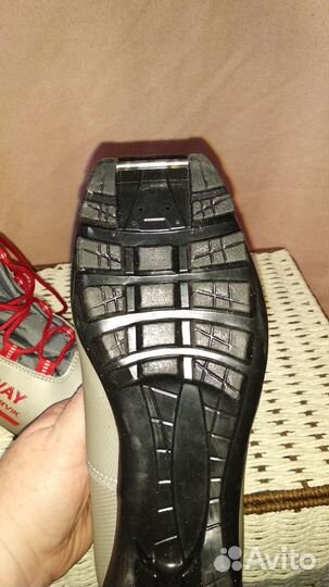 Лыжные ботинки детские размер 36 и 33