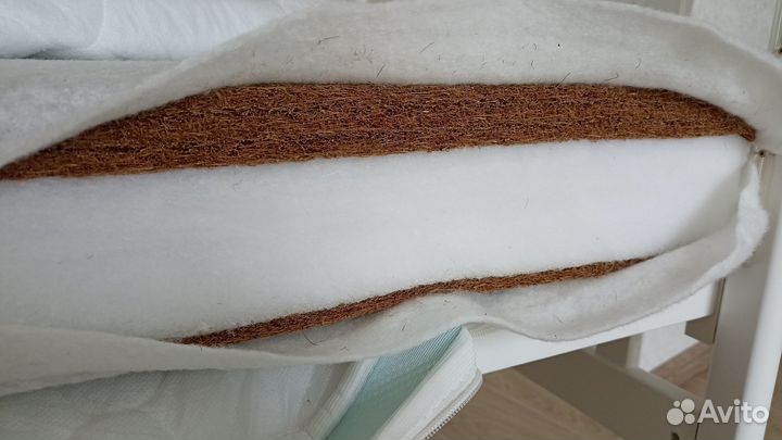 Детская кроватка и матрас
