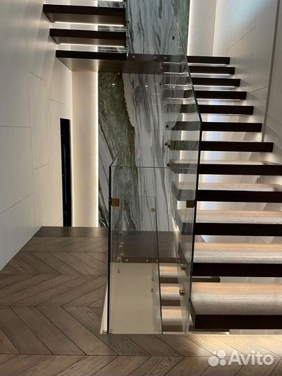 Ограждение из стекла для дачи