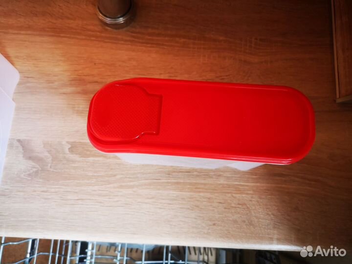 Контейнеры для сыпучих продуктов