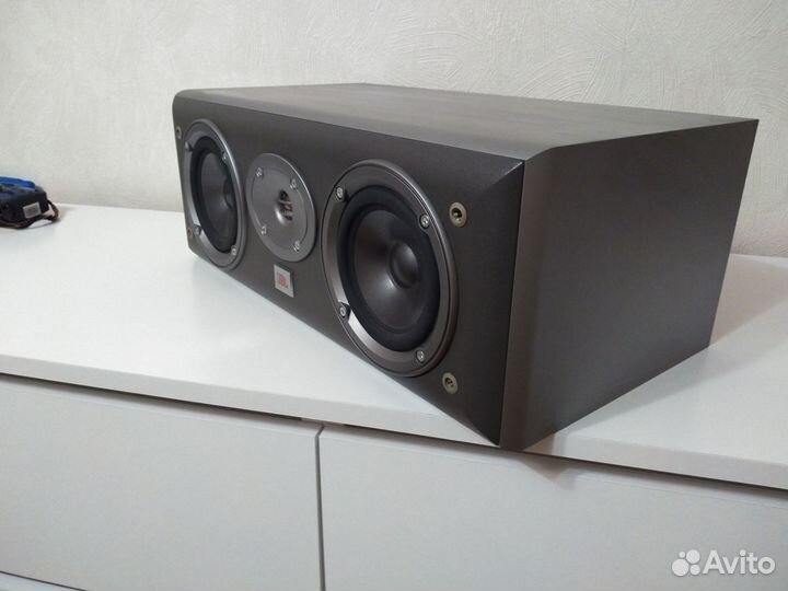 Центральная колонка JBL еc 25