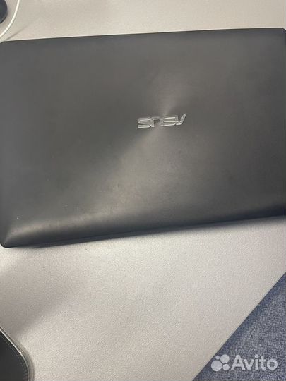 Ноутбук asus x553m