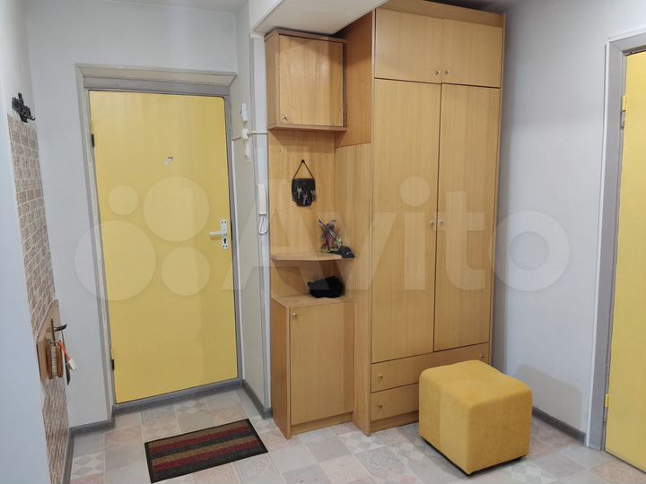 3-к. квартира, 65 м², 2/5 эт.