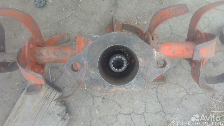 Продам фрезу для мотоблока 21ф