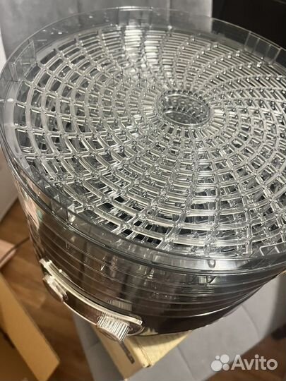 Электросушилка для овощей и фруктов marta новая