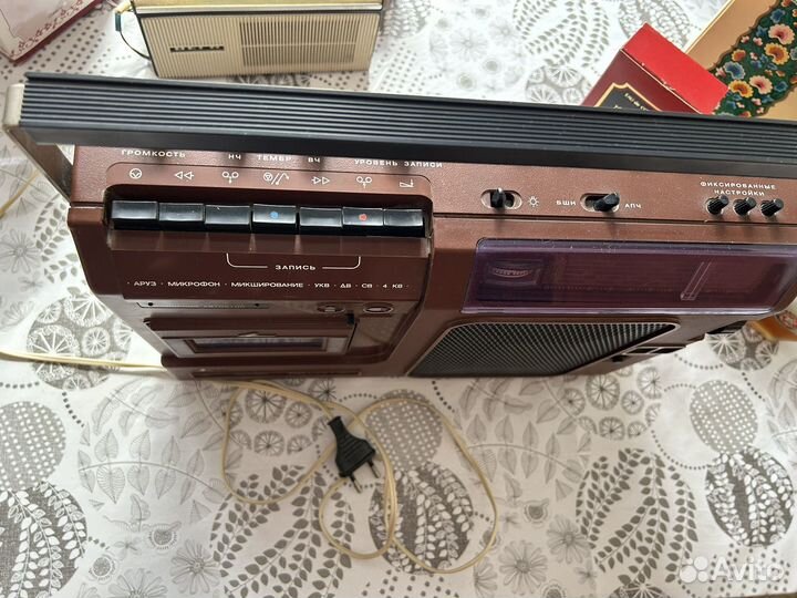 Радиомагнитола(магнитола кассетная) Аэлита 102