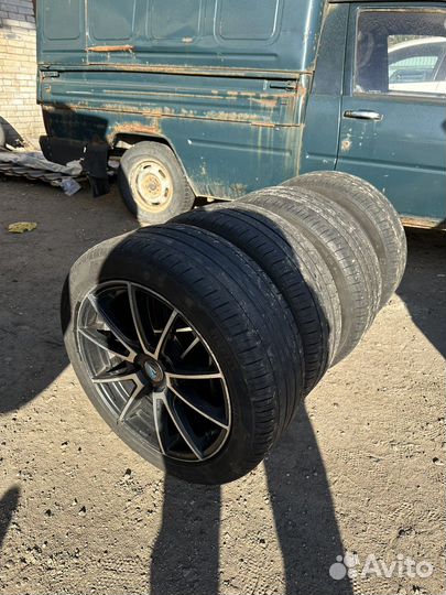 Резина Pirelli r17 с дисками