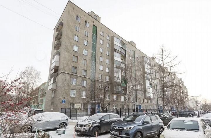 Комната 23 м² в 3-к., 1/9 эт.