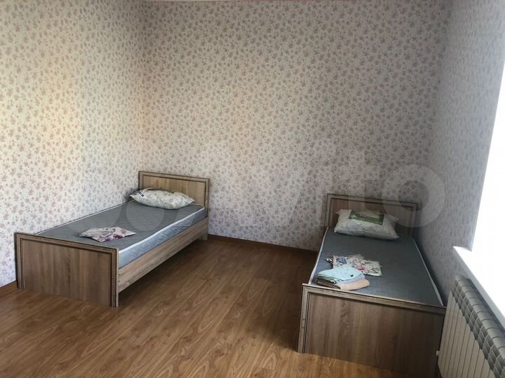 3-к. квартира, 117 м², 2/4 эт.