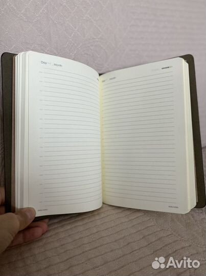 Недатированный ежедневник. Bruno Visconti