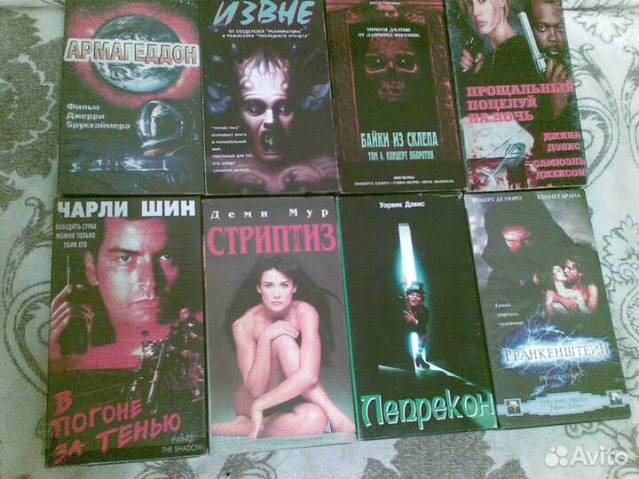Много видеокассет VHS