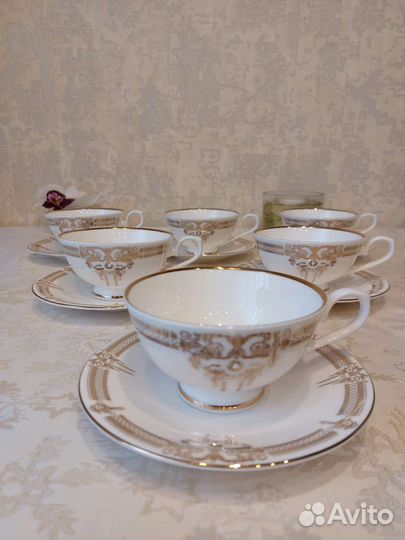 Чайный набор на 6 персон из костяного фарфора