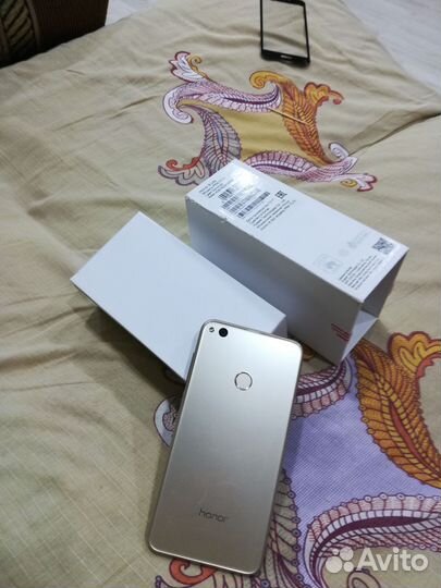 HONOR 8 Lite, 4/32 ГБ