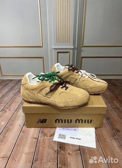 Кроссовки new balance miu miu