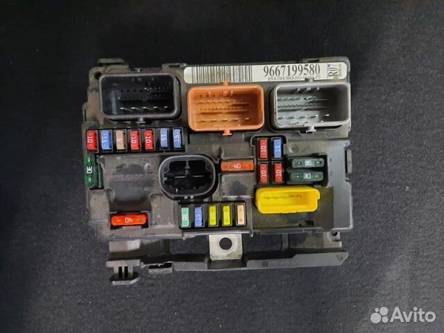 Блок предохранителей Citroen C3