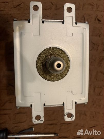 Магнетрон для микроволновки OM75S