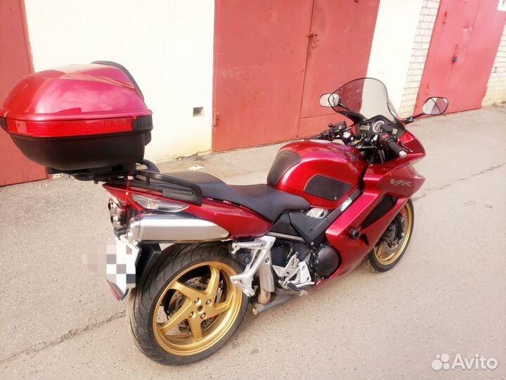 Honda VFR800 2011 года