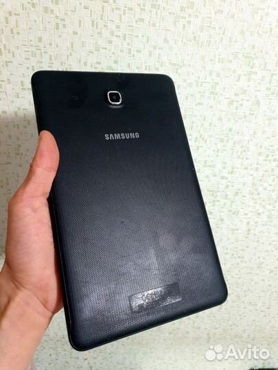 Планшет Samsung Tab E