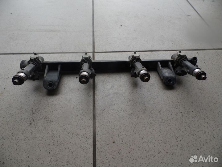 Рейка топливная (рампа) Renault Logan 2005-2014 (№